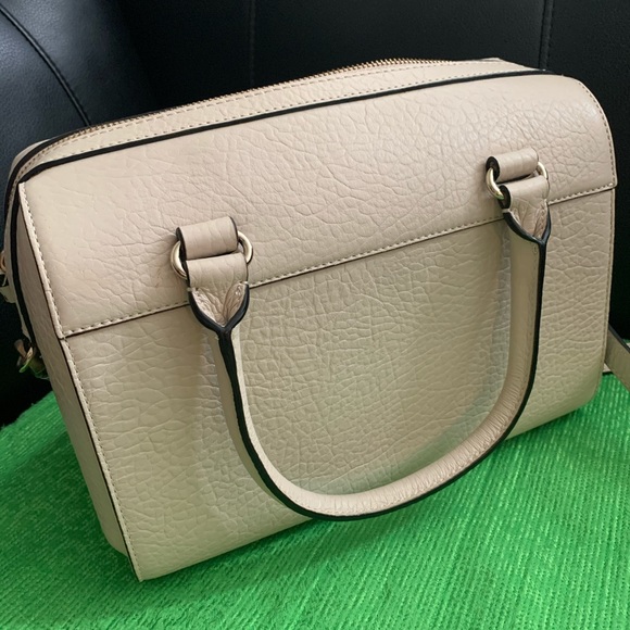 Kate Spade Purse - Picture 5 of 9